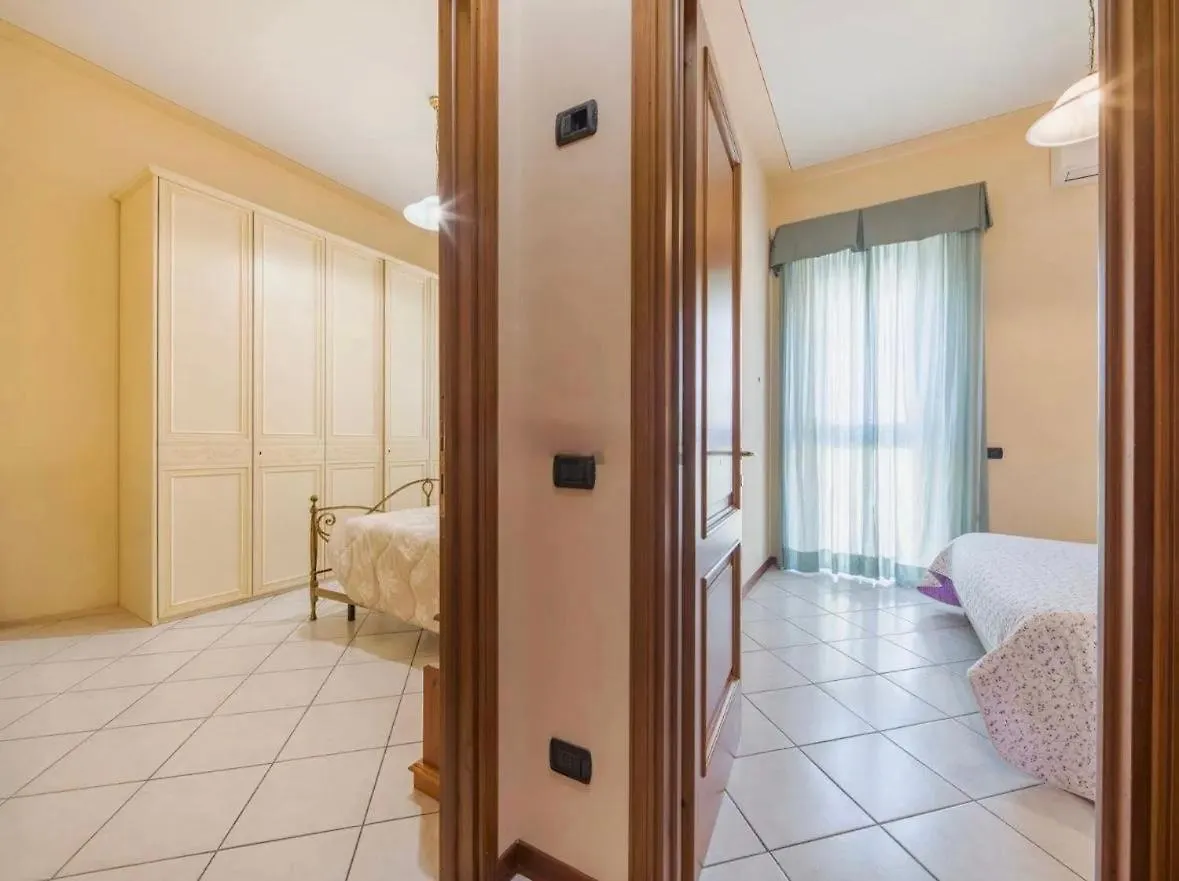 Allegra'S Apartment فياريجيو إيطاليا